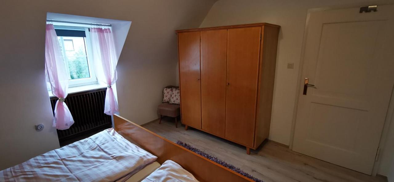 Ferienwohnung Palmenwald 弗罗伊登施塔特 外观 照片