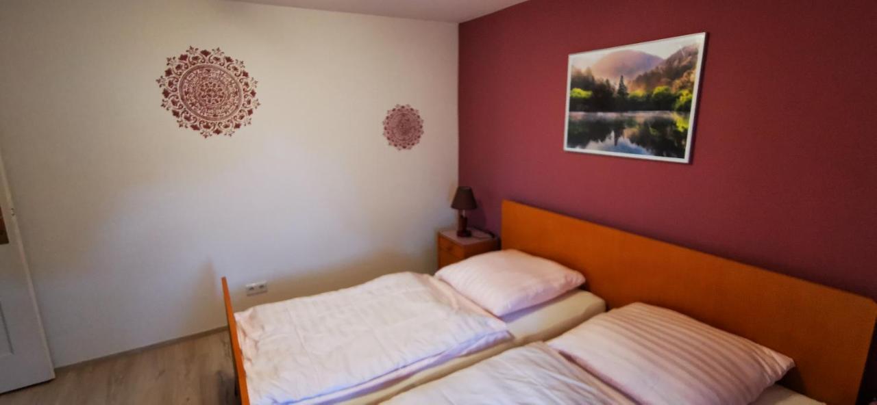 Ferienwohnung Palmenwald 弗罗伊登施塔特 外观 照片